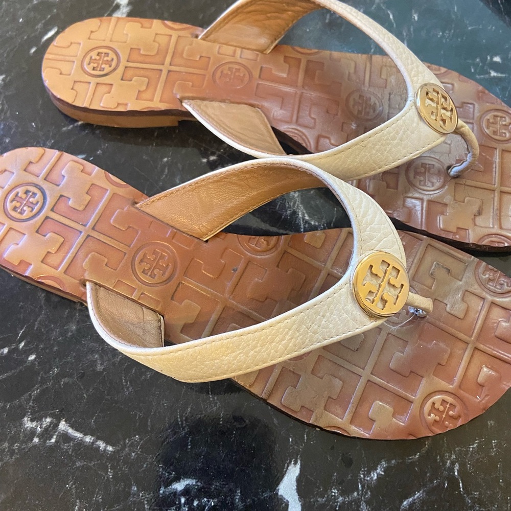 Beautiful Tory Burch sandals 6-6.5